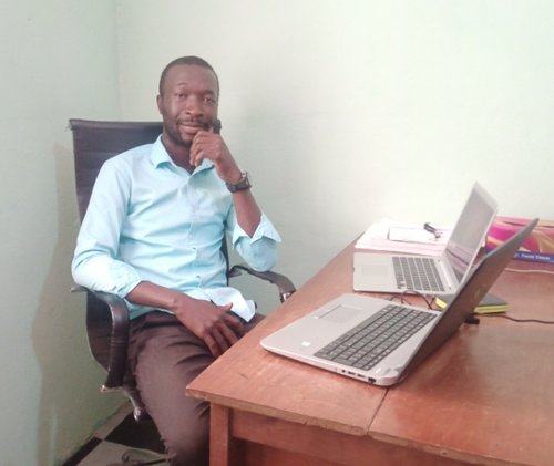 Samuel Momoh, directeur national de World Possible en Sierra Leone
